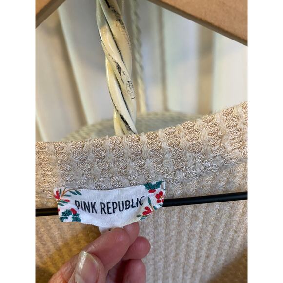 Pink Republic Top Botton Down Tie-Front Thermal V-Neck Cardigan Biege Size Med - Picture 8 of 9